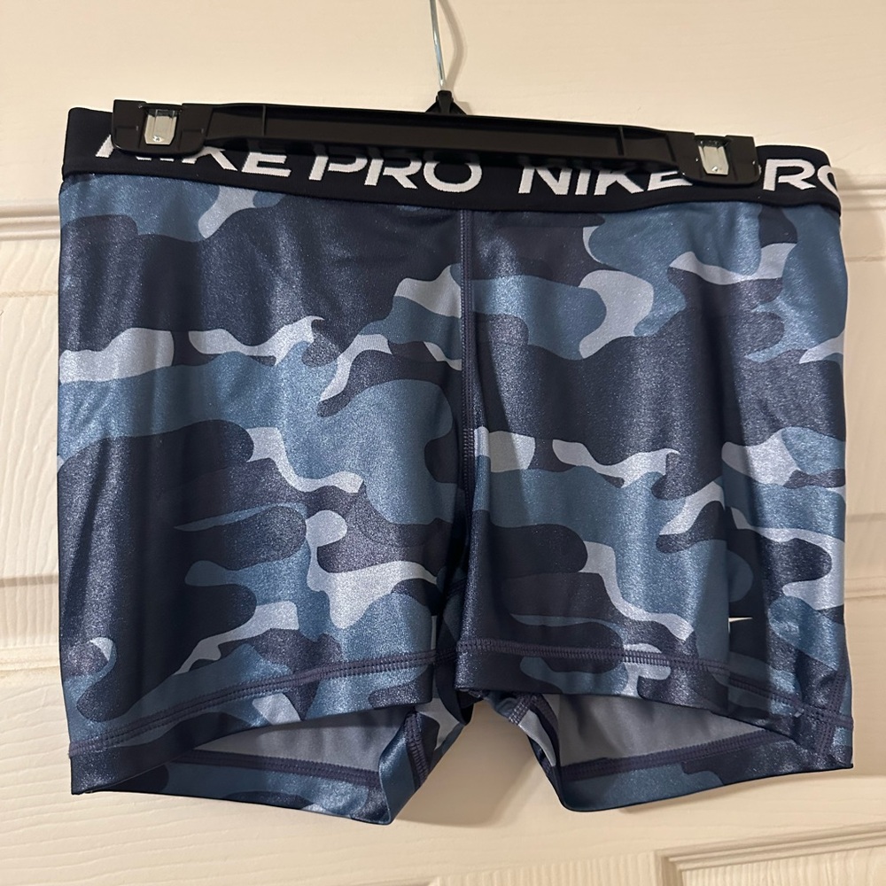 Nike Pro Shorts | 3.5” Inseam | Size M